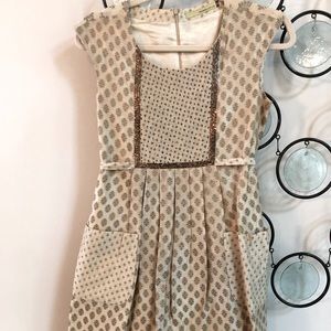 Cute Anthropologie dress with pockets and beading